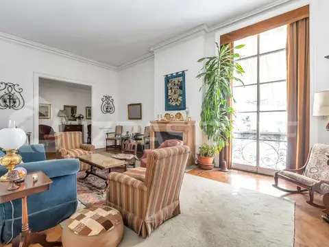 Departamento en Venta de 5 dormitorios