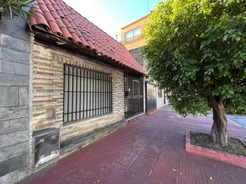 VENTA CASA 4 AMB JARDÍN GARAGE Y QUINCHO GERLI 