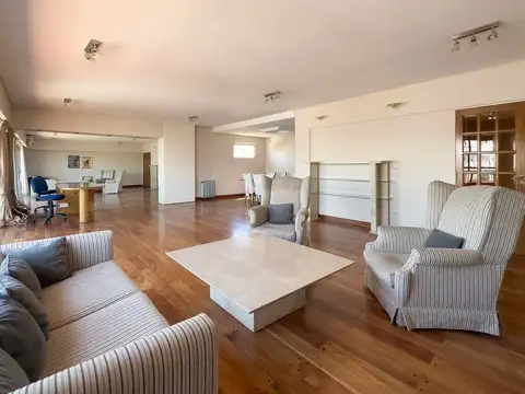 Departamento en Venta de 5 ambientes