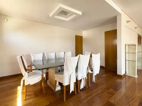 Departamento 5 ambientes con 4 baños