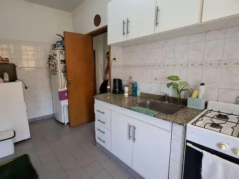 Depto Tipo Casa en Venta 50 años