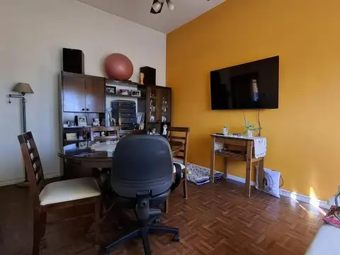 Depto Tipo Casa en Venta en Pompeya, USD 76.000