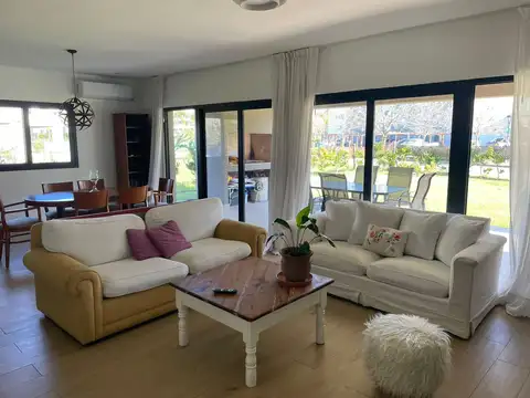 Casa en el barrio Privado Lagoon - Pilar