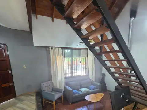 VENTA DE CASA 3 AMBIENTES EN BELLA VISTA