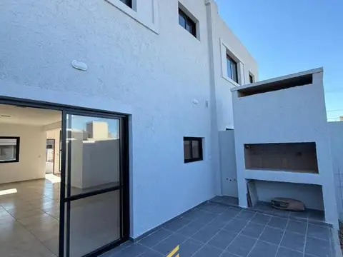 OPORTUNIDAD DUPLEX EN DOCTA CENTRAL