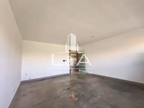 Oficina en alquiler en San Lorenzo Chico