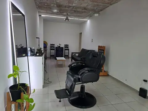 Local en Venta 51 años