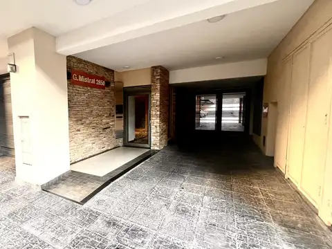 Departamento de 3 ambientes con Cochera en Villa Pueyrredon en VENTA