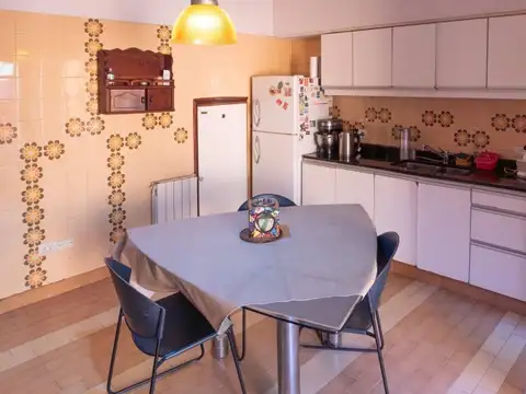 Depto Tipo Casa en Venta de 4 dormitorios