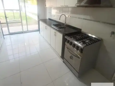 Casa en Venta en Manuel B Gonnet, USD 180.000