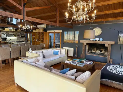 Casa 6 ambientes con 3 baños