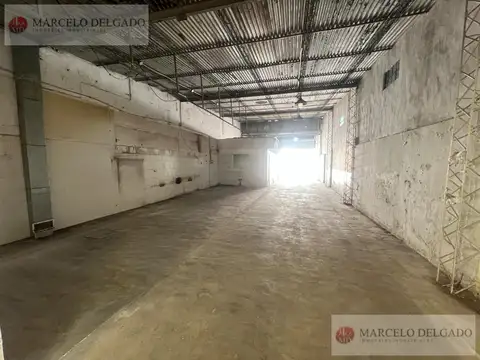 Galpon en Venta 37  mts Fondo