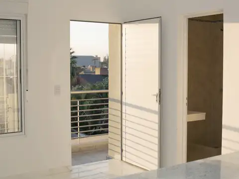 Departamento en Alquiler con 1 cochera