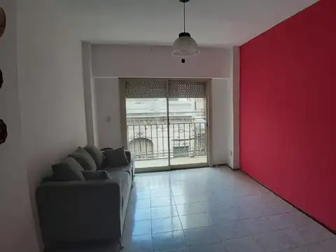 Departamento de tres ambientes en balbanera