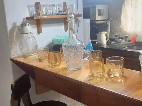 Casa 2 ambientes con 1 baño