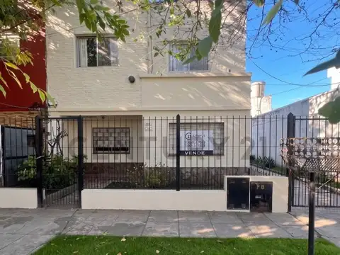 OPORTUNIDAD EN SAN FERNANDO: Casa en Lote Propio con 3 Unidades Independientes