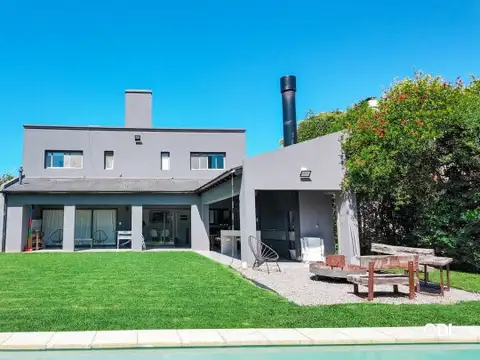 VENTA CASA CAMPO GRANDE - PILAR