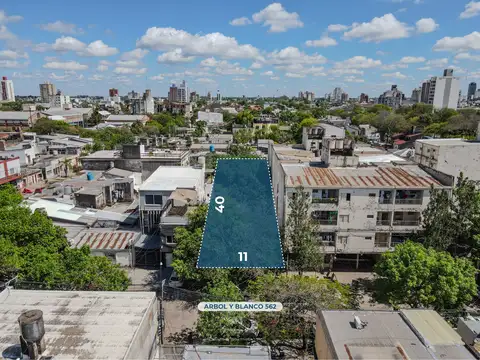 Terreno 11x40 (440 m²) en zona UNNE, apto edificio de hasta 6 plantas