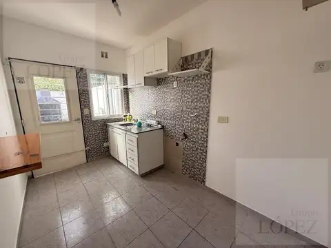 Depto Tipo Casa 3 ambientes con 2 baños
