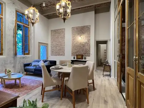 VENTA CASA 3 DORMITORIOS CON PATIO EN ZONA ECHESORTU