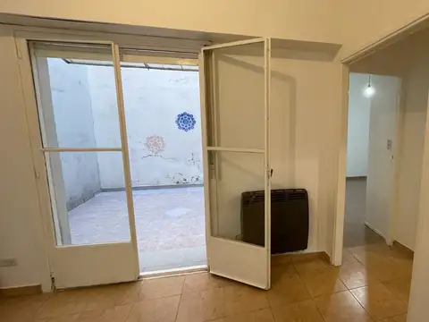 Depto Tipo Casa en Alquiler de 3 ambientes