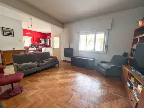 Casa 4 ambientes con 1 baño