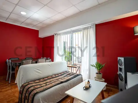 5 60 y 61 , Piso 0