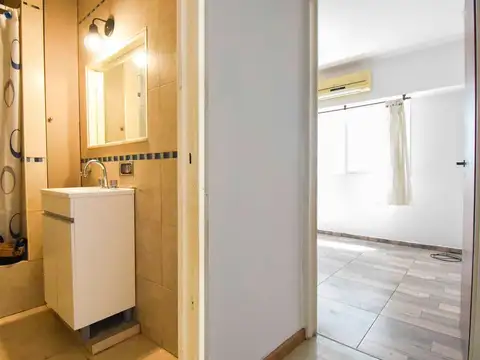 Depto Tipo Casa en Venta 104 años