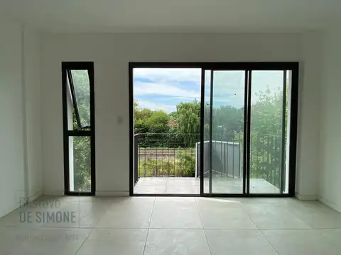 VENTA - Departamento dos ambientes con balcon y terraza. Ciudad Jardin