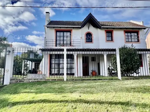 Casa en venta 3 dormitorios pinares