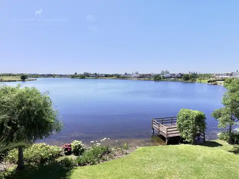 Casa en Venta al Este