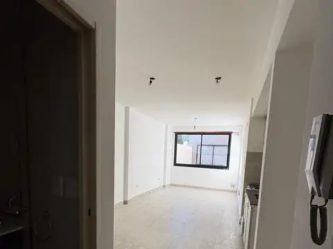 Departamento en Alquiler en Banfield, $ 450.000