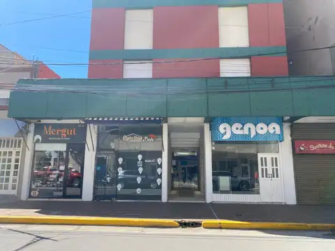 LOCAL COMERCIAL EN PLENA PEATONAL - EXCELENTE UBICACION