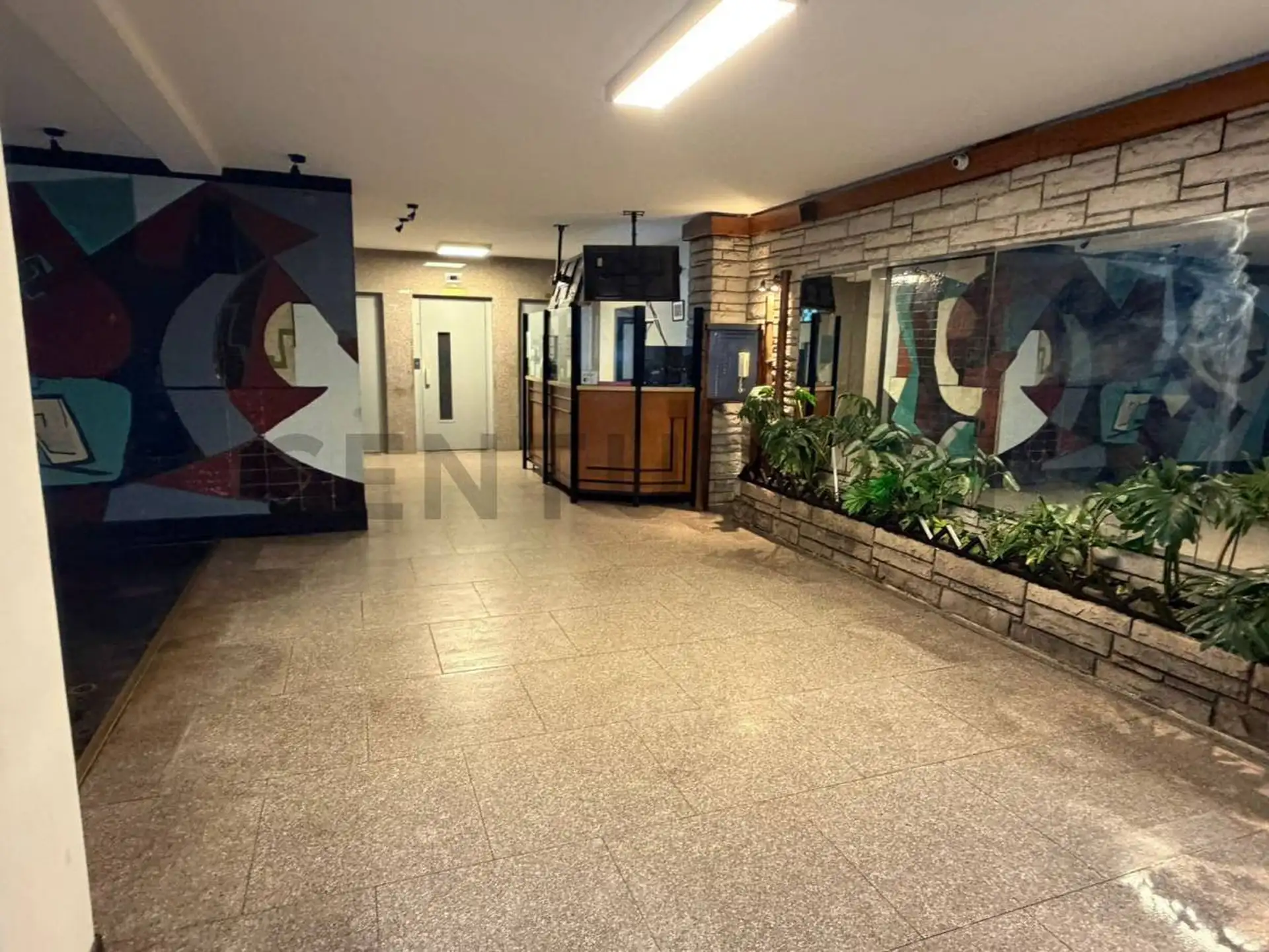 Depto 2 amb, 40m² reciclado, apto crédito — Plaza Colon