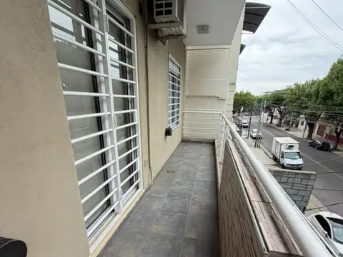 AV. ESCALADA 1800, Piso 2