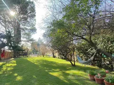 Carlos Reyles  al 4100