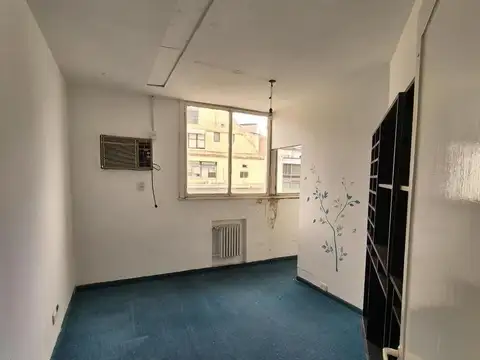 Oficina en Venta 65 años