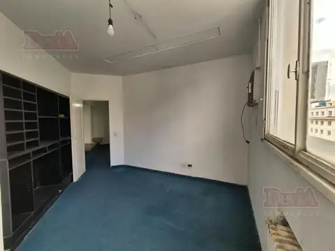 Venta - Oficina - Avenida Presidente Julio. A. Roca 700 - Monserrat