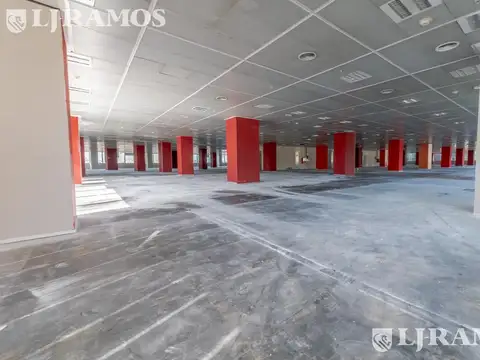 Oficina en Plaza Roma