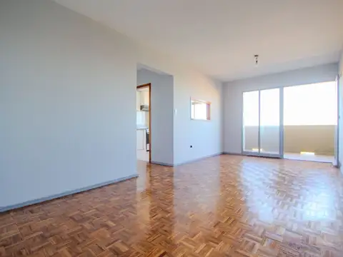 Depto 4 ambientes en VENTA con balcón en Flores