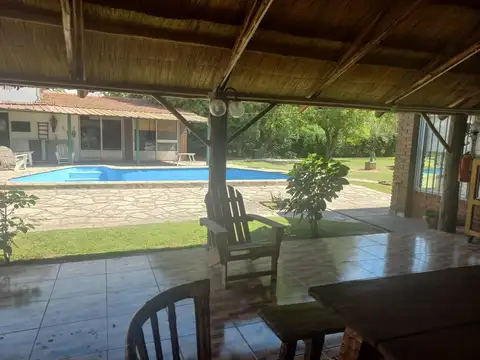 CASAQUINTA CON QUINCHO Y PILETA EN VENTA, GENERAL LAS HERAS