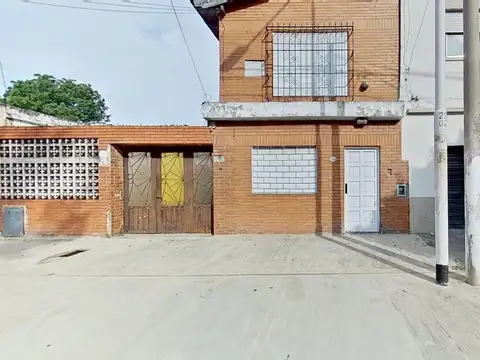 CASA VENTA TRES AMBIENTES CASEROS