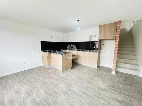 ALQUILER  Departamento en condominio 3 ambientes con terraza y parrilla