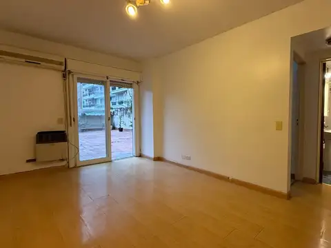 2 AMBIENTES CON PATIO DE 6 X 14