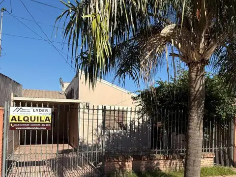 Casa en alquiler c/ cochera en Nueva Resistencia