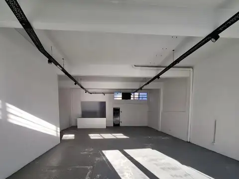 Excelente local comercial en alquiler