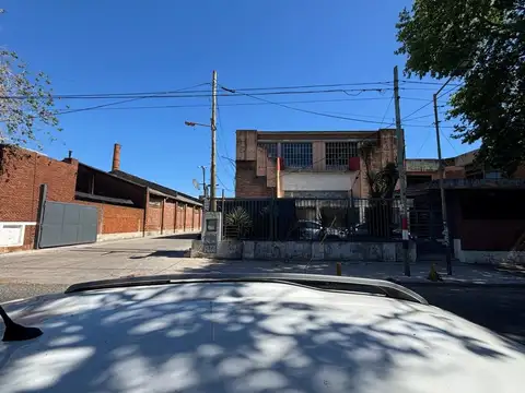 Excelente predio de 20643 m2 y 16860 m2 cubiertos