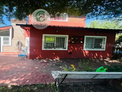 Casa en Venta con 4 cocheras