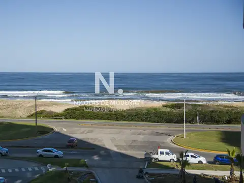 Departamento de 2 suite en venta frente al mar torre permium. Trump Tower