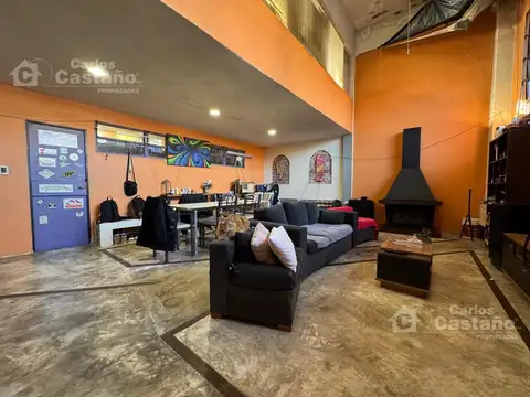 Chalet   Galpón tipo Loft en Lote de 430 m² – Ideal Vivienda   Taller o Renta